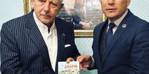 Amasya Belediye Başkanı Mehmet Sarı, Ülkü Ocakları Amasya İl Başkanı Mustafa Akgül ve yönetimini makamında kabul etti.